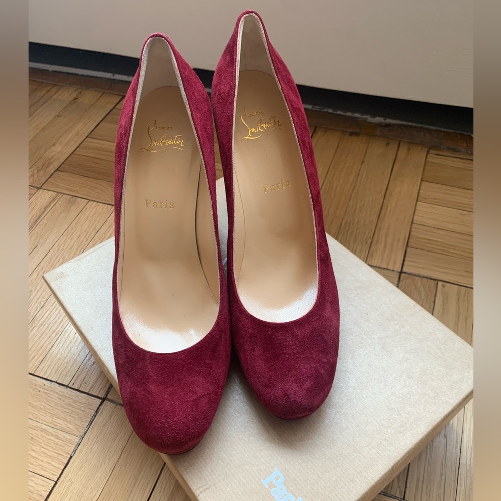 Brand New- Kabetts 100 Veu Velours Louboutin Suede heel-size 39.5-purple/“opera”